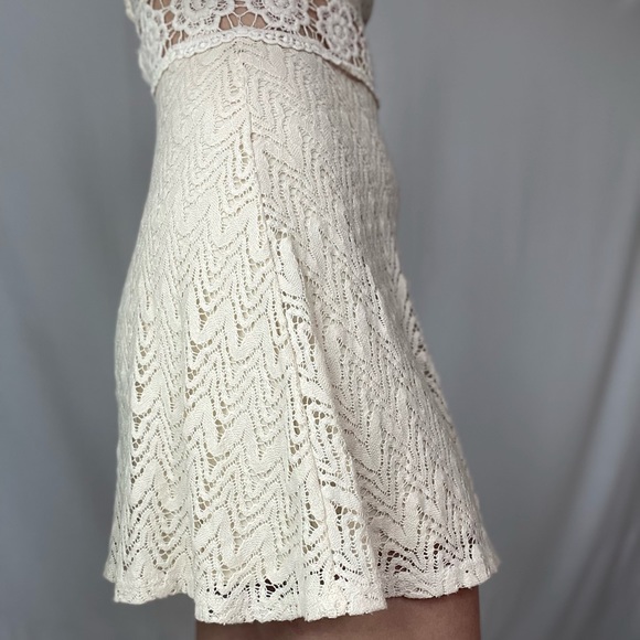 Vintage white crochet style dress - Picture 12 of 14